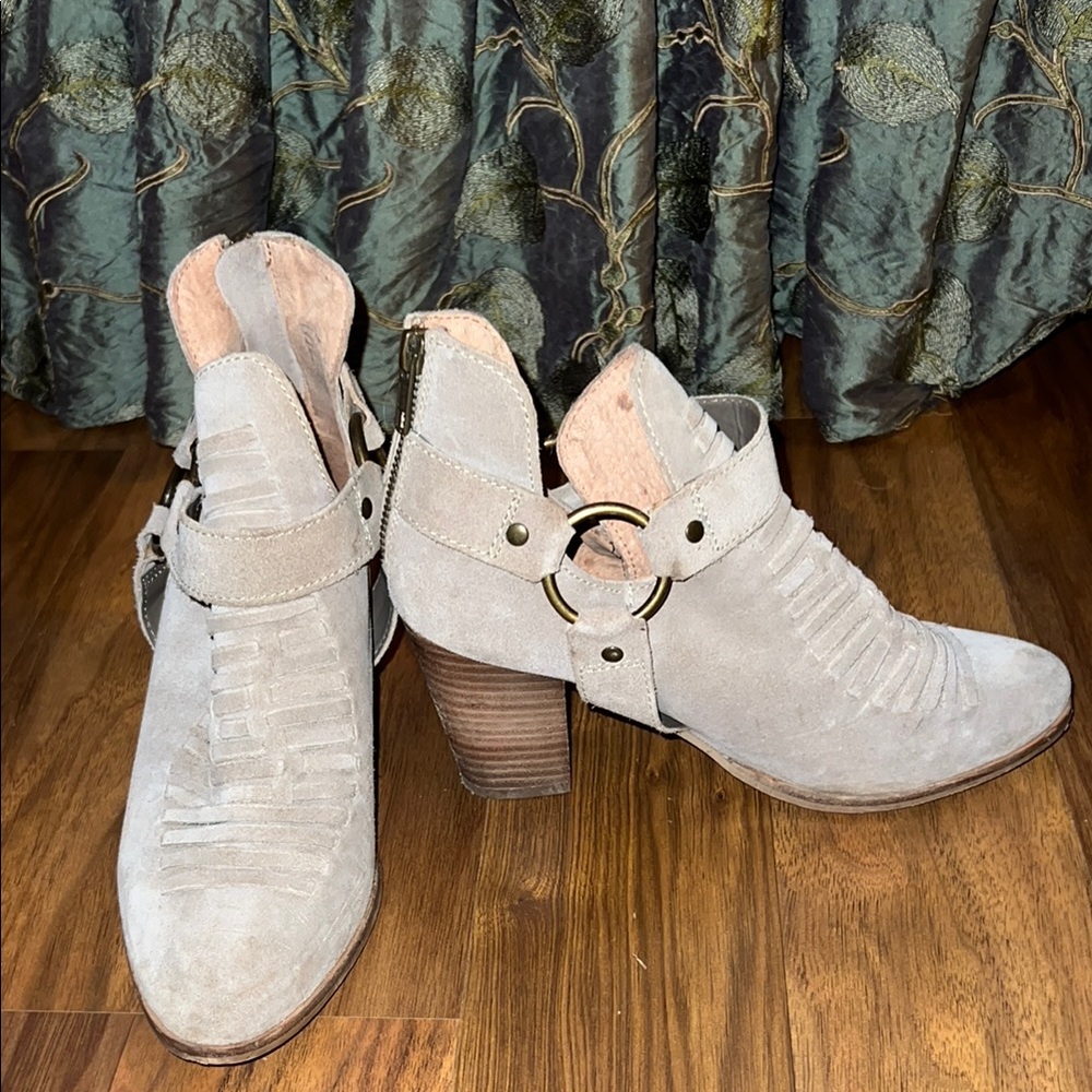 Seychelles Suede Ankle Boots